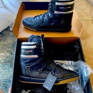 Saint Laurent shearling leather black snow boots